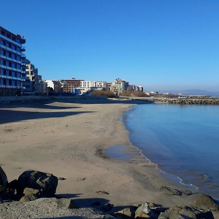 Айвазовский Парк Pomorie Exterior foto